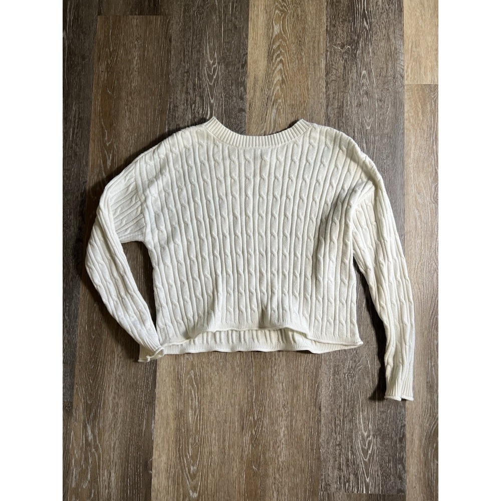 White DKNY cable knit sweater size‎ medium